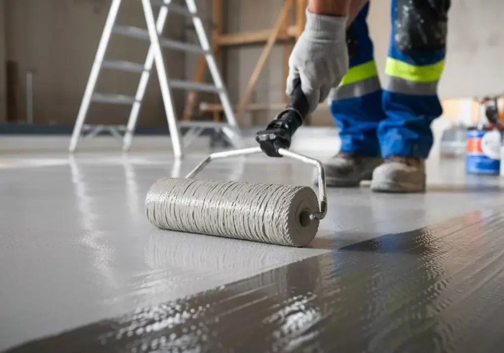 Czym pomalować beton: 8 skutecznych metod i produktów