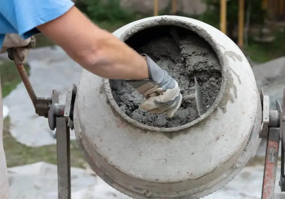 Ile cementu na kubik betonu B20? Sprawdź dokładne proporcje