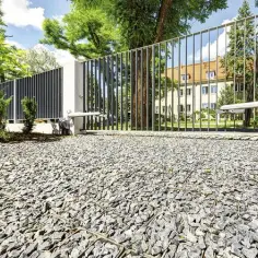 Ile kosztuje tona kruszywa na podjazd? Poznaj ceny i rodzaje
