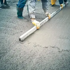 Jaki cement na posadzkę w garażu? Wybierz najlepszy rodzaj