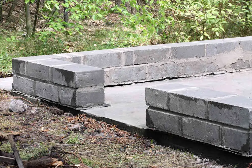 Zdjęcie Jak zrobić zaprawę do murowania bloczków betonowych - uniknij błędów
